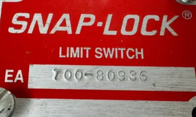 NEW NAMCO EA700-80936 SNAP-LOCK LIMIT SWITCH EA700