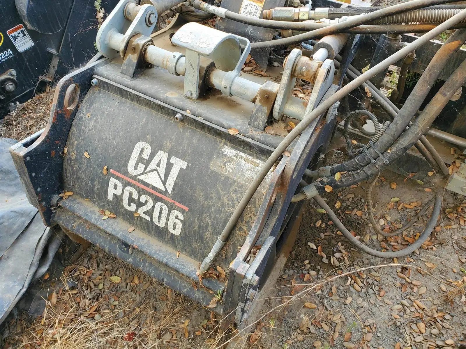 USED 2005 CATERPILLAR PC206