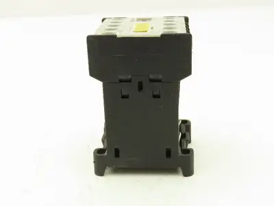 Siemens 3TH2031-0TB4 Contactor 3NO+1NC 600VAC 1.5kW