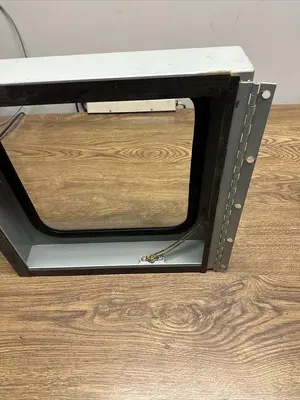 Unknown,16x16x4,Glass Enclosure Cover