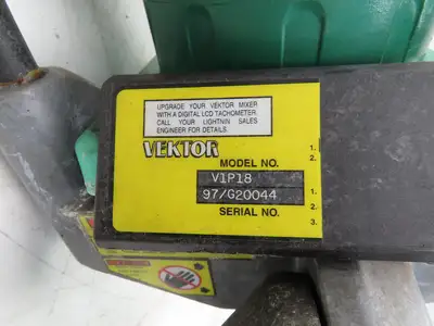 Lightnin Vektor V1P18 Clamp Tank Mixer Agitator 3.5"x 36" Impeller .25Hp 3PH