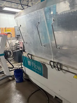 2018 FLOW M 300 3015 DWJ Waterjet Cutters | Midstate Machinery (11)