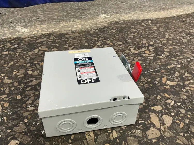 Used SIEMENS GF321N Switchgears Ohio US | HGR 24 #1419602