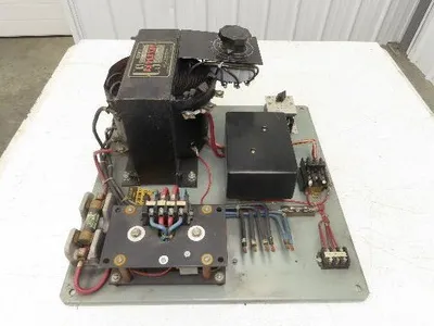 US Varidyne XR3-902411-D841 Exciter 22/440/550v 8/4/3amp 1Ph 1250 Frame 40vDC
