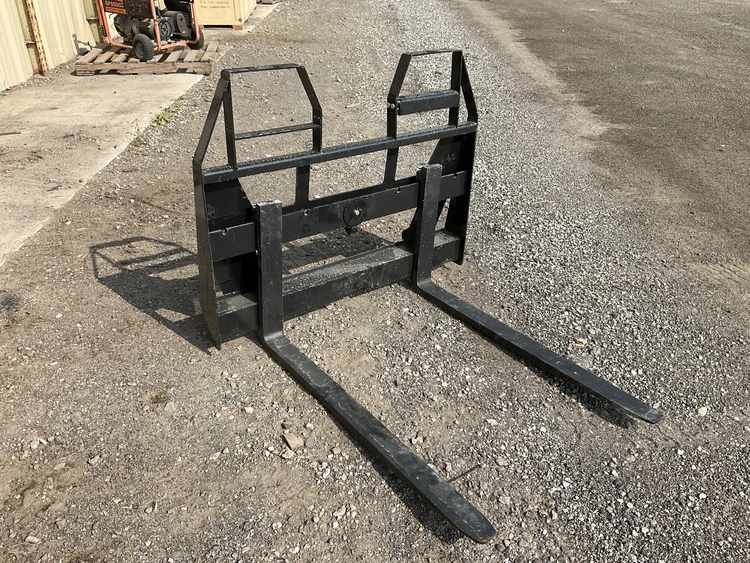 Used AGT SKID STEER FORK ATTACHMENT EURO / GLOBAL QUICK ATTACH CARRIAGE Pallet Forks Michigan US | Miedema Asset Management Group #1320314