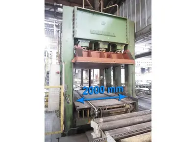 USED BECKER PANEL PRESS 650 TON