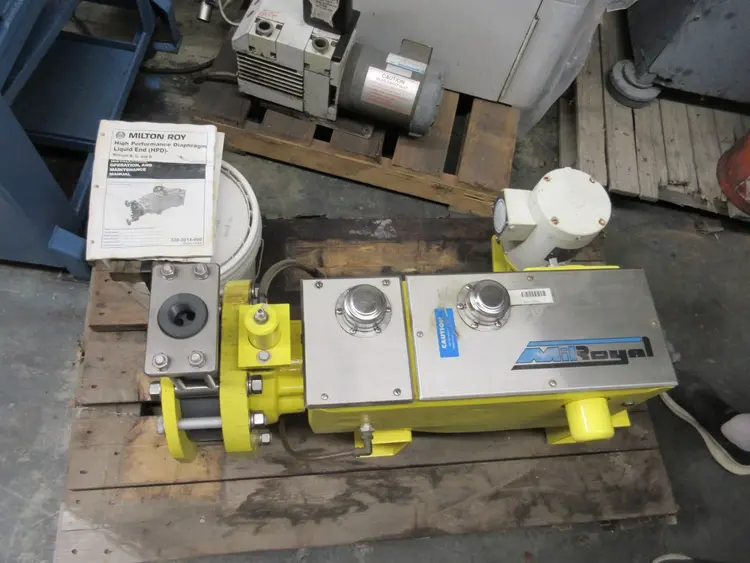 Used MILTON ROY MBH2428 Diaphragm Pumps | TNT Industrial #399639
