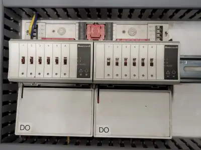 NEW HONEYWELL XI882A