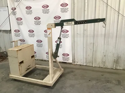 Beech Engineering B-500CW Reverse Boom Hoist Crane 915-lb Lift Counterweighted