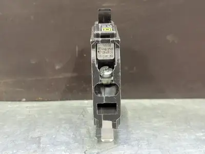 USED SQUARE D QO115