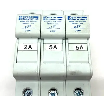 USED FERRAZ SHAWMUT ULTRASAFE MIDGET FUSE HOLDER