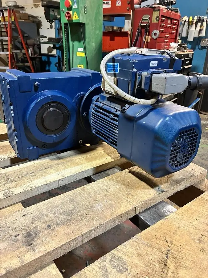 USED SEW-EURODRIVE G DRE90L4BE2HR