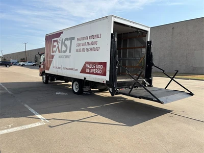 Used 2018 ISUZU VAN BODY TRUCK - DIESEL (2018) Box trucks Texas US | MachineryMax #1488266
