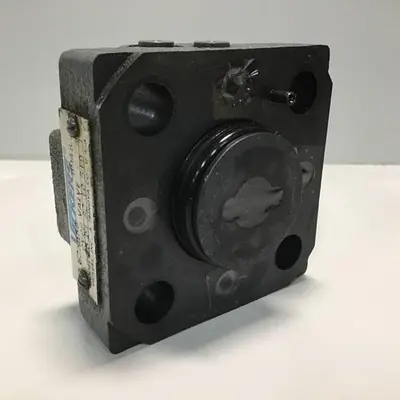 USED VICKERS CVCS25D1S210S19