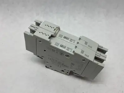 USED SIEMENS MINIATURE CIRCUIT BREAKER 2-POLE