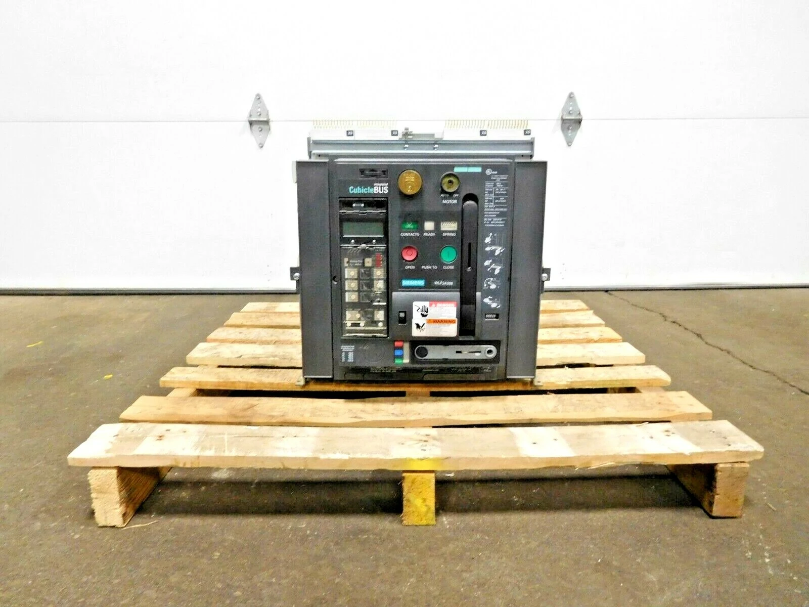 Used Siemens WLF2A308 Circuit Breakers Ohio US | Equipment Recovery Corp. #1330610