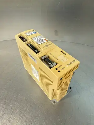 Yaskawa SGDA-04AS Servopack Out. 0-230Vmax 400W 2.6 Amp (1.2.4)