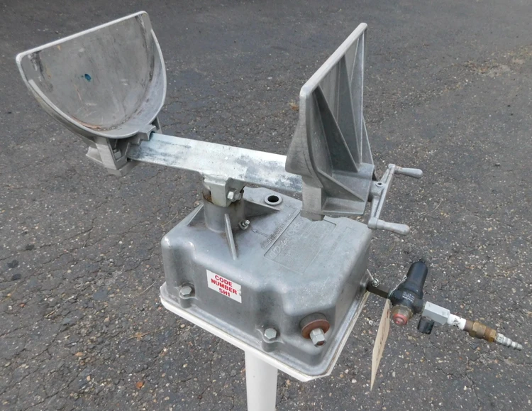 Used DEDOES CYCLONE 1 GALLON MIXER Mixers New Jersey US | Champion Trading Corporation #424183