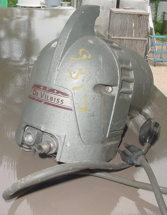 Used DE VILBISS LABORATORY VACUUM PUMP VACUUM PUMP Vacuum Pumps New Jersey US | Champion Trading Corporation #424475