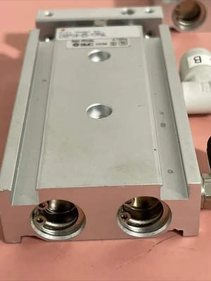 USED SMC CXSM10-25-Y7PWL