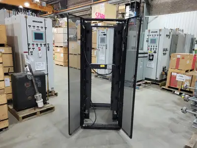 USED SCHNEIDER ELECTRIC AP7581