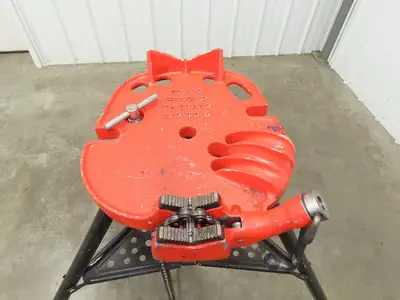 Ridgid 460 Tristand Portable Chain Pipe Vise 1/8" to 6" Tripod Stand Jack Screw