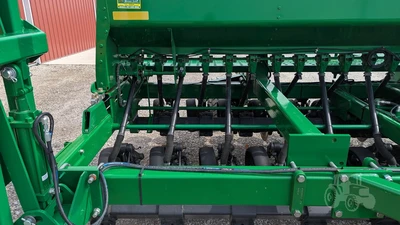 USED 2018 JOHN DEERE 1590