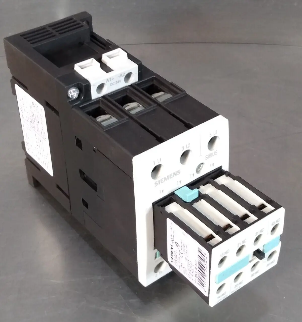 Siemens 3RT1034-1B.0 w/ 3RH1921-1HA22 Contactor Loc 4D26