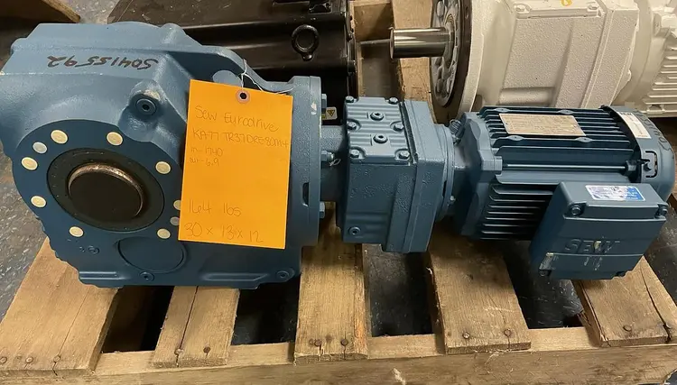 New | in-Stock SEW EURODRIVE KA77/TR37DRE80M4 Gearmotors | Surplus Asset Holdings #1227432