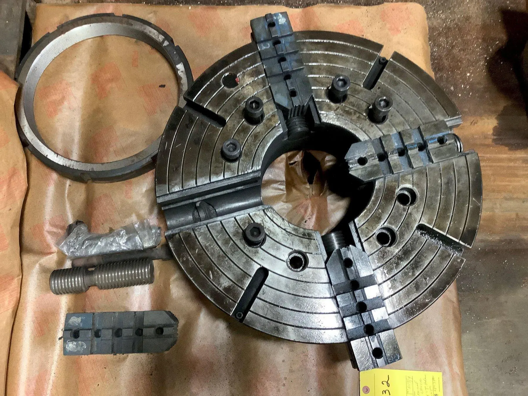 24" 4-Jaw Manual Chuck
