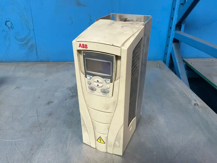 Used 2018 ABB ACS550U108A84 Variable Speed Drives Ohio US | HGR 24 #1406050