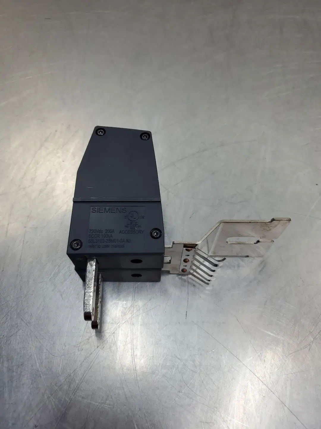 USED Siemens 6SL3162-2BM01-0AA0 DC Link Adapter Set, 200A, 720VDC