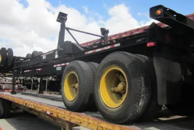 Used A PLUS BERTOLINI 40′-45′ EXTENDABLE CHASSIS Chassis Florida US | USA Transequipment #1542570