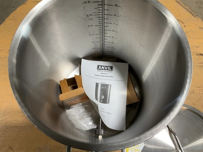 Used ANVIL 10 GALLON STAINLESS STEEL BREW KETTLE Brewing Equipment Michigan US | Miedema Asset Management Group #1580076