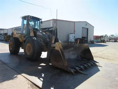 USED 2019 Deere 644K