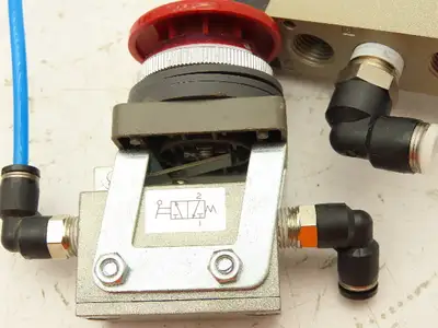 CKD 4KA321 Solenoid Valve 0-0.7 MPA With Pushbutton Valve