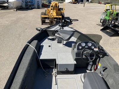 USED 2017 STARCRAFT RENEGADE 168