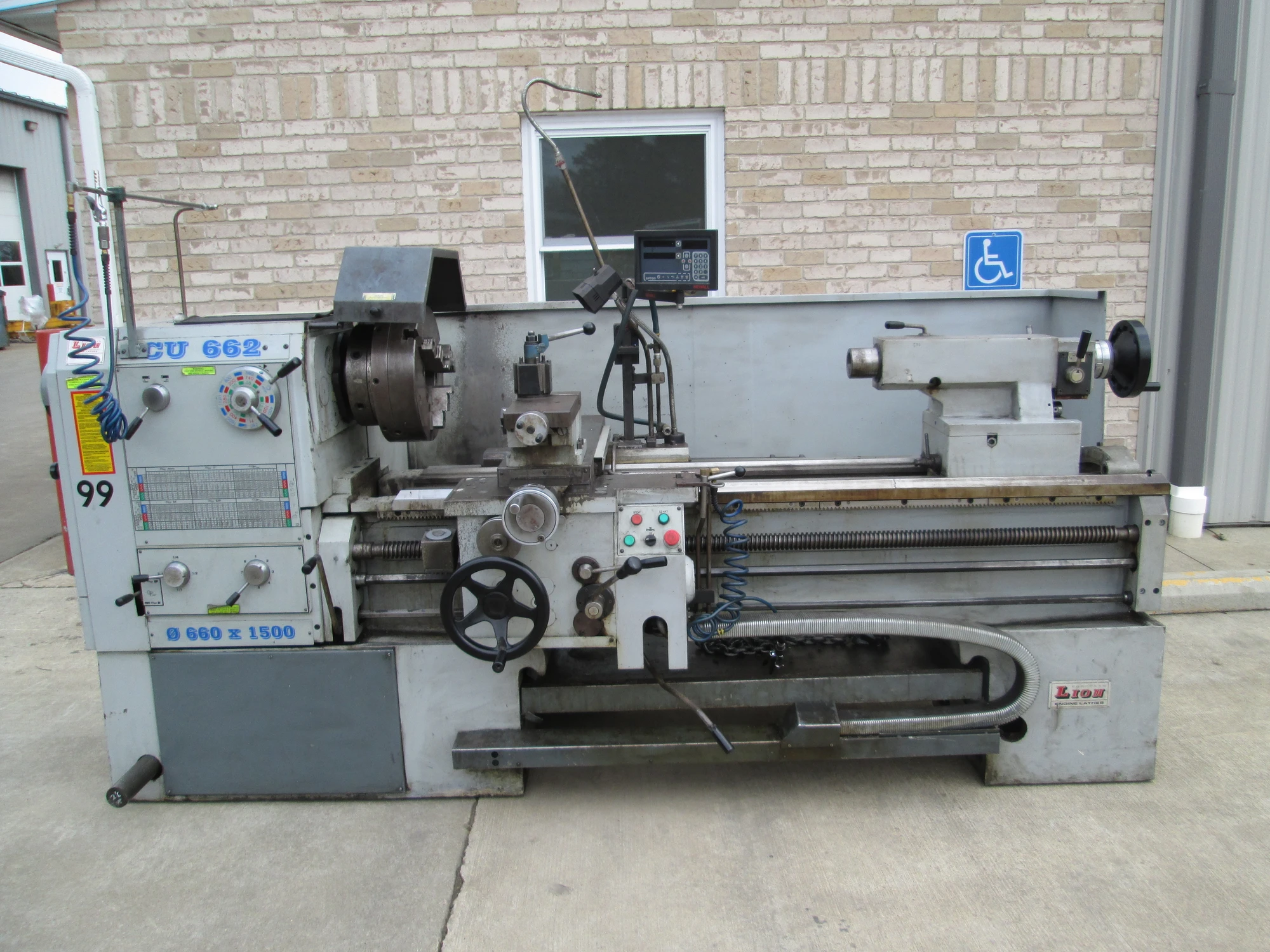 USED 2012 LION CU-662/1500