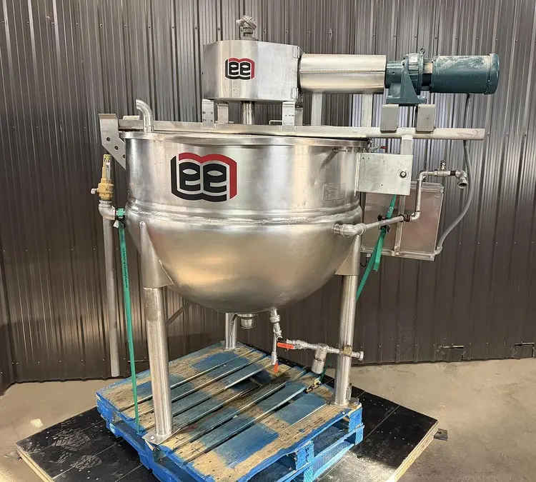 Used LEE INDUSTRIES 200 D9MT Stainless Steel Tanks Quebec CA | Carter-Wilson Equipment Services #1744127