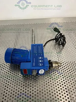 USED CHEMGLASS UNKNOWN MODEL DIGITAL OVERHEAD HOMAGINIZER  / STIRRER 2500 RPM