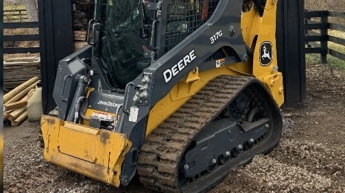 USED 2022 Deere 317G