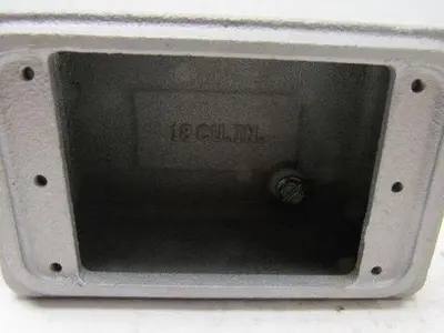 Appleton 3/4" Unilet Type FSE Gang Enclosure Switch Box  W/ Cover