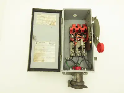 Cutler-Hammer Heavy Duty Safety Switch Enclosure 60A 600V 3Ph Nema 12