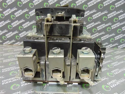 General Electric CR305G0** NEMA Size 5 Contactor 75-200 HP 460-480V Coil Used