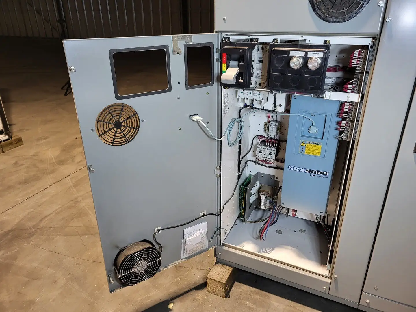 Used EATON SVX002A1-5A4N1 Switchgears British Columbia CA | Lenmark #240177