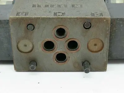 Moog Hydrolux HPN-722696 Hydraulic Valve WE43P06C01NCOBN