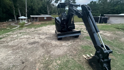 USED 2016 Deere 26G