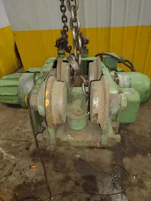 2 TON P&H POWERED CABLE HOIST, WITH ROLLING TROLLEY: YOBRO #25083