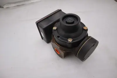 UNIVERSAL FLOW MONITORS MN-BSB20GM-6-32V1.0-A1XR FLOW METER - STOCK GF476