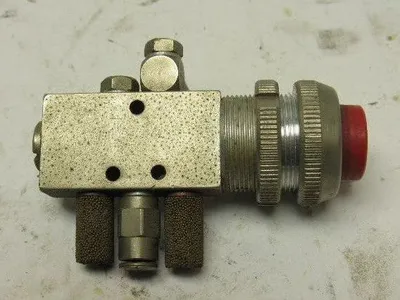 Pneumax 105.52.7.2/1 Pneumatic Push Button 22mm Momentary Contact Spring Return
